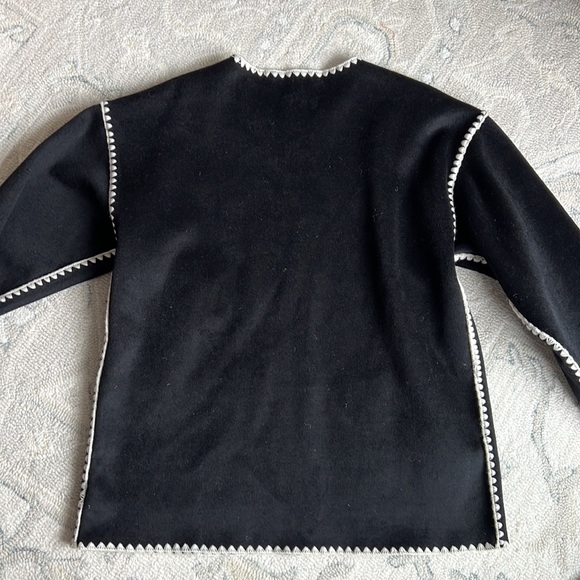 Womens coat with matching scarf - Orginially from Amazon - Picture 4 of 6